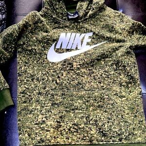 Nike Camo sweatsuit